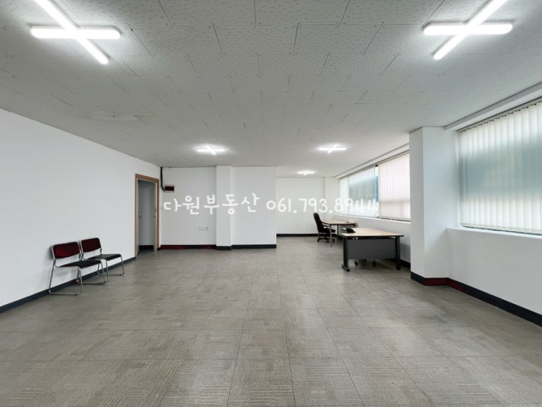컨테이너부두사거리 이미지