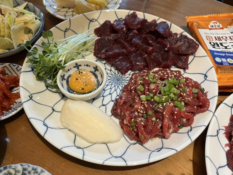 백석뭉티기 이미지
