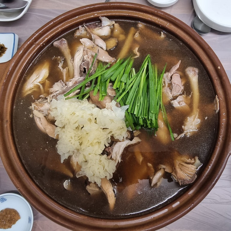 더부자백숙 이미지