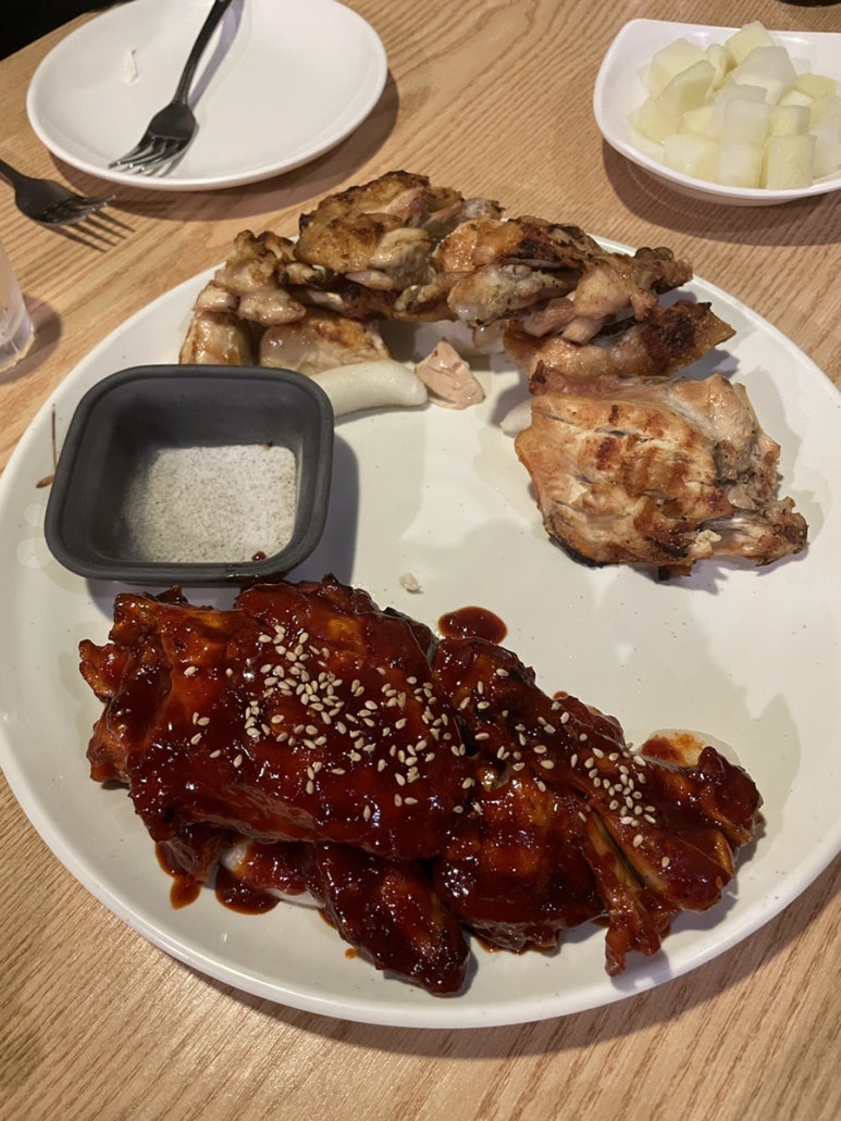 92닭숯불바베큐 이미지