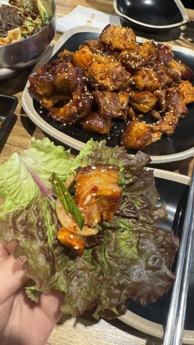 본능족으로 족발보쌈 이미지