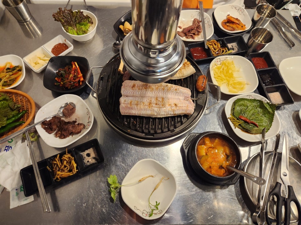 처음본명품민물장어 이미지
