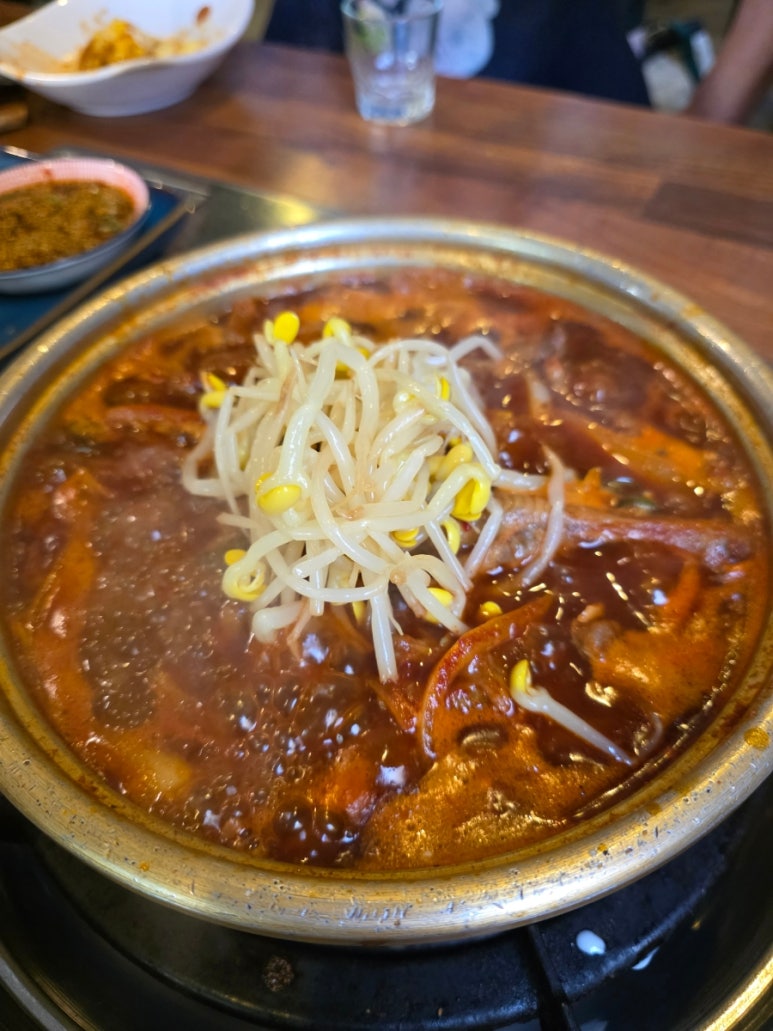 우아한닭발 이미지