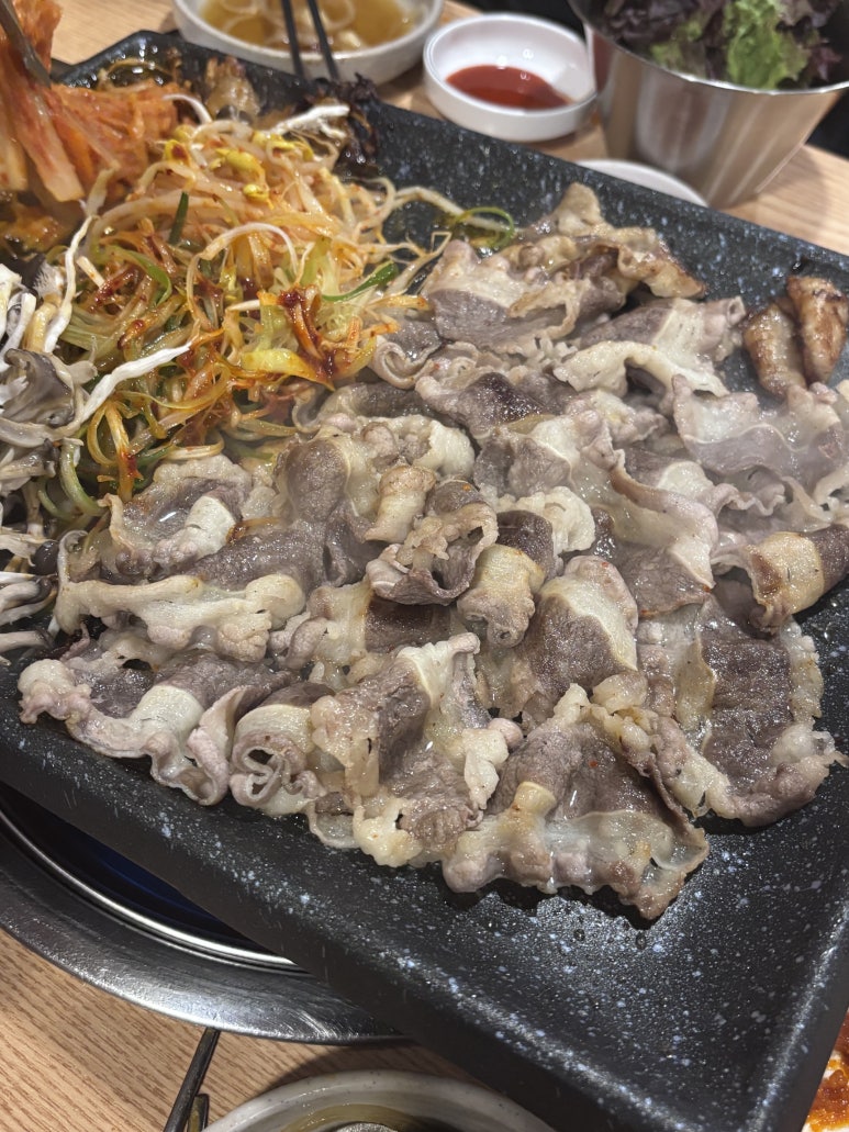 묵은지삼겹살꿀꿀이네 이미지