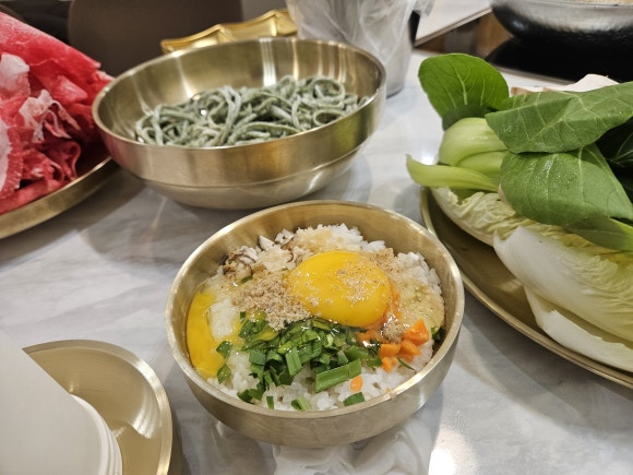 우담샤브칼국수 이미지