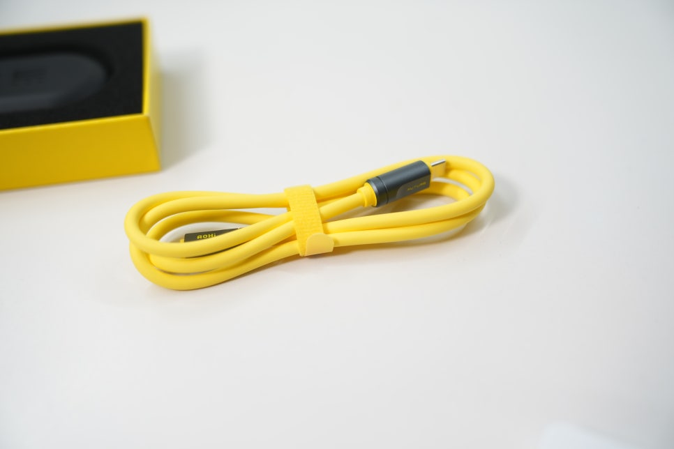 AOHi USB4 2.0 CtoC 케이블로 벨킨 썬더볼트독과 아이패드 프로 13인치 듀얼모니터 환경..120Gbp속도와 240W초고속충전 이미지 6