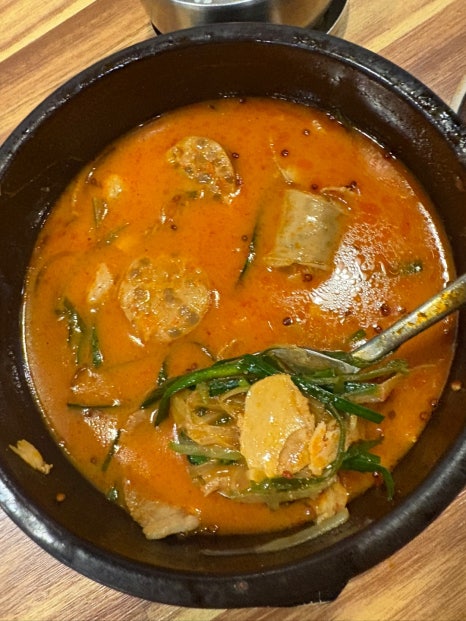돈국밥 본점 이미지