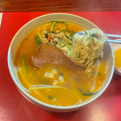 빽찐라면 이미지