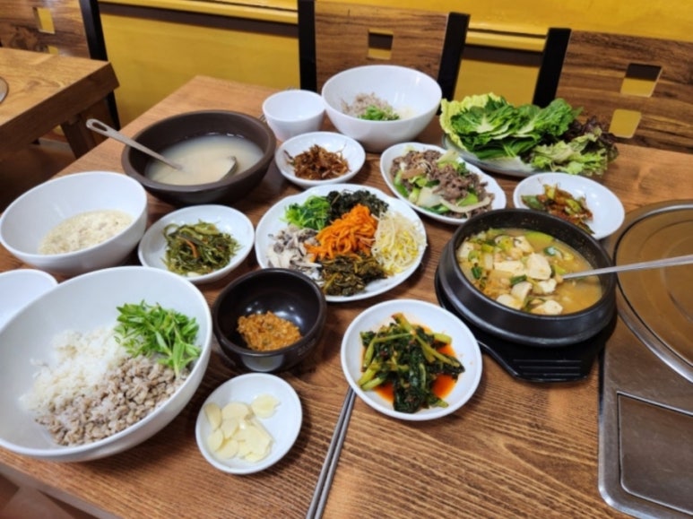 제철쌈밥 이미지