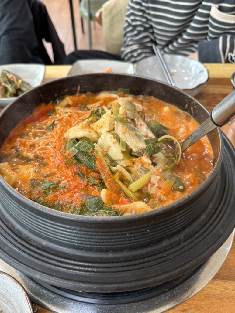 연일매운탕 이미지