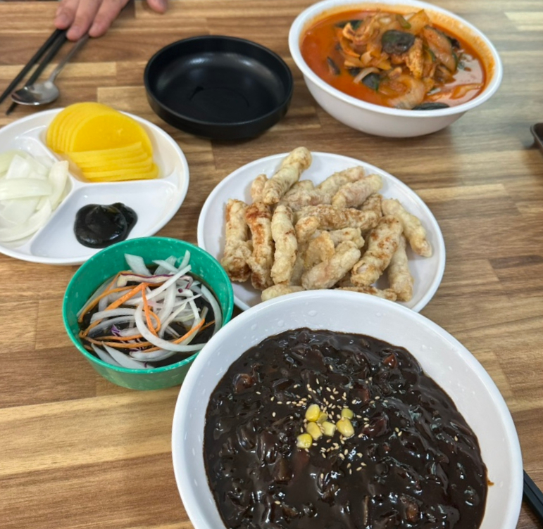 신황제짜장 이미지