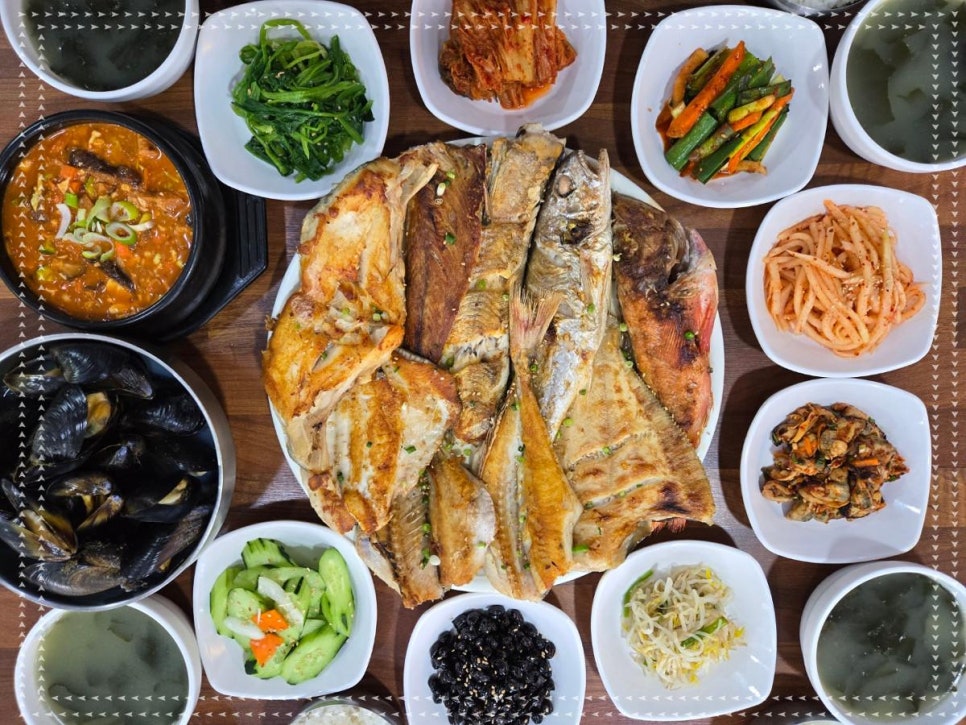 통영굴국밥 이미지