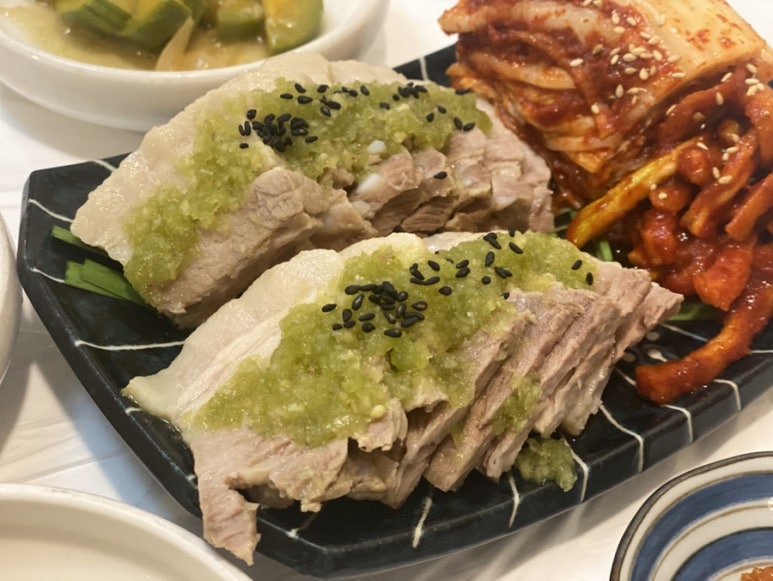 상무마늘보쌈 이미지