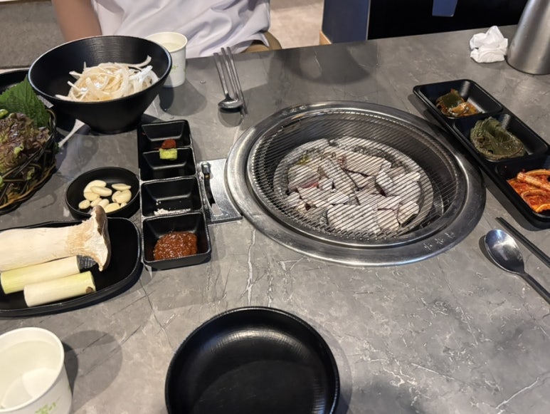 정돈숯불구이 이미지