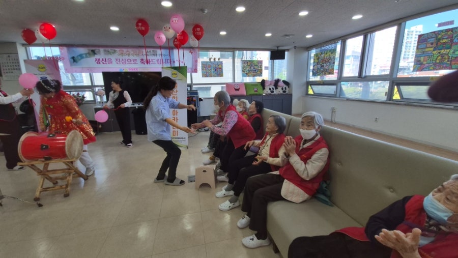 9988주간복지센터 이미지