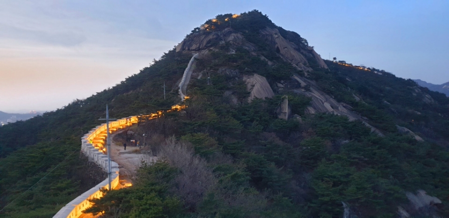 인왕산정상에서 본 이미지