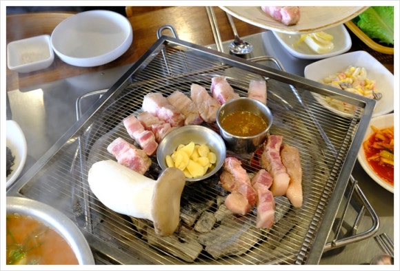 목살집 이미지