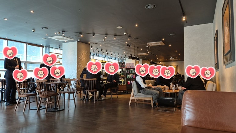 스타벅스 강동역점 이미지