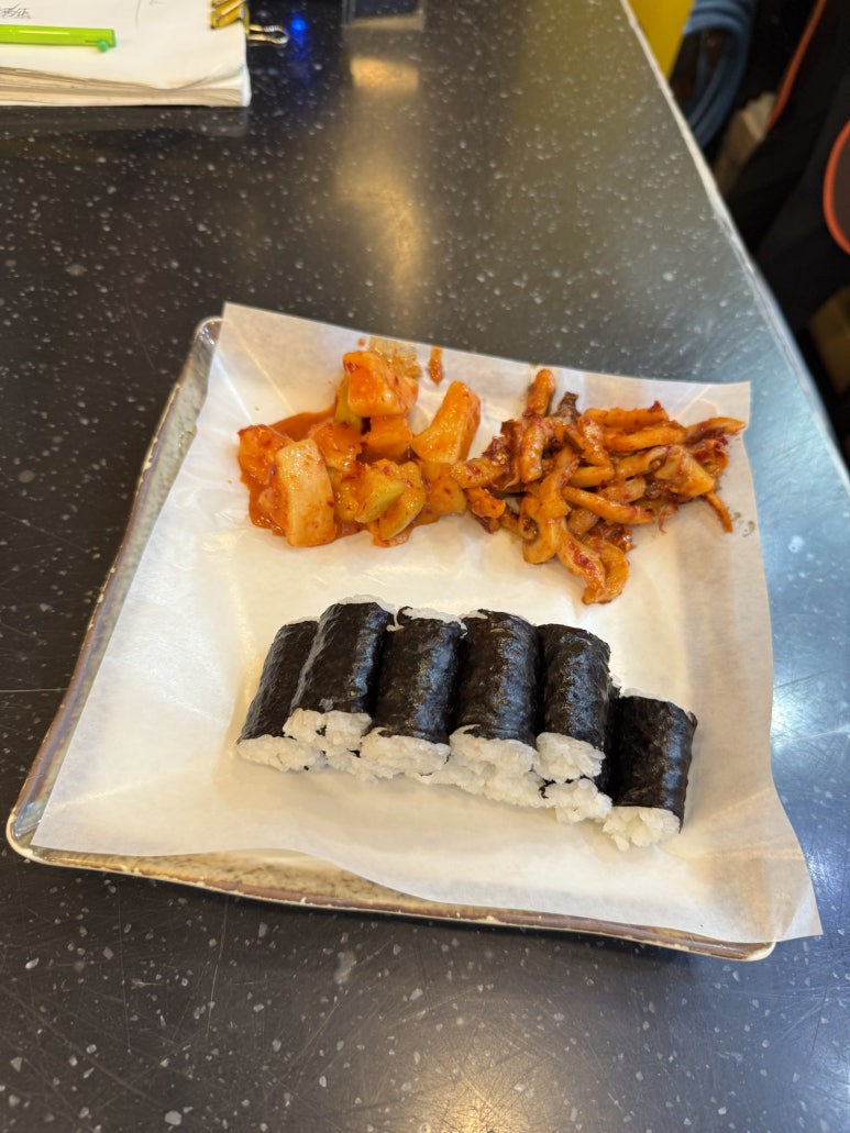 명동충무김밥 이미지