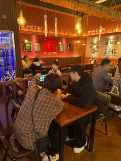 크라운호프 한대앞역점 사진 3