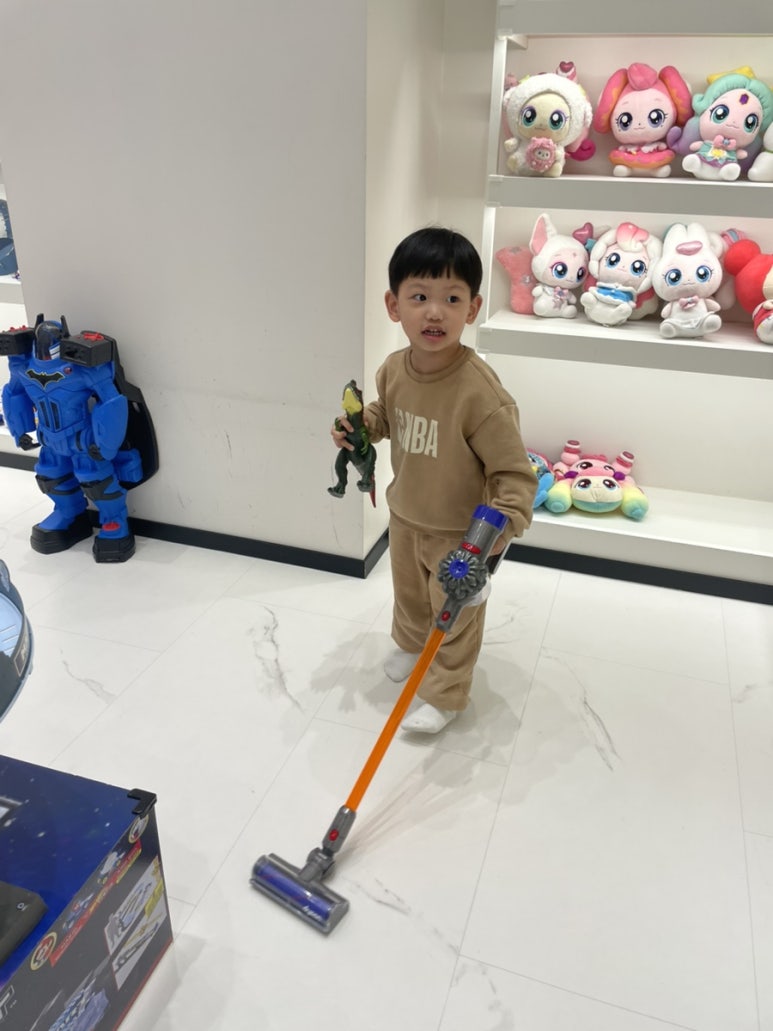 월드킹 천안아산점 이미지