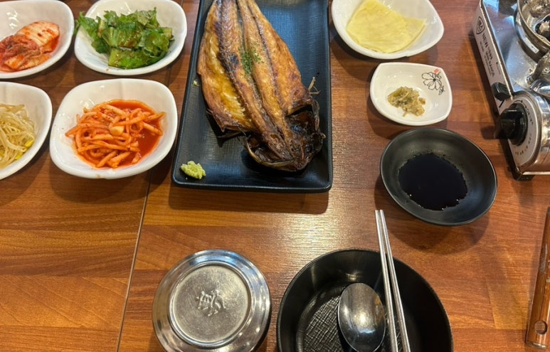 꿀꿀이생삼겹 이미지