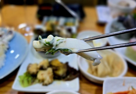 흑산도회식당 이미지