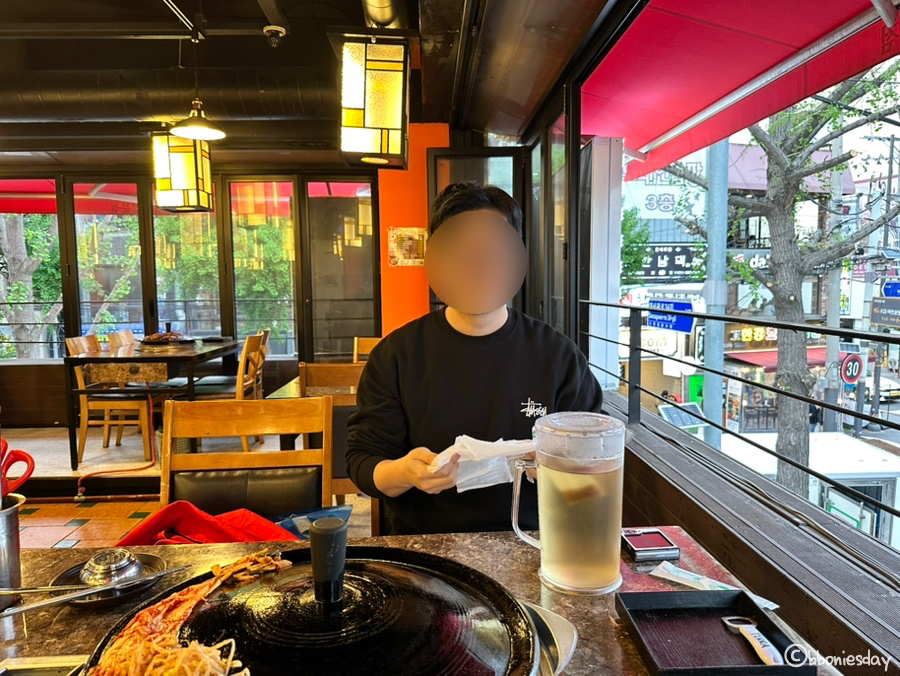 뚝배기솥뚜껑삼겹살 이미지