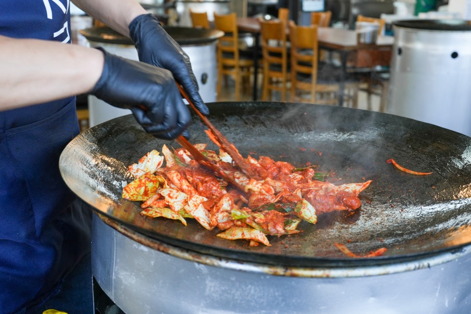 가평 솥뚜껑만난닭 솔직 후기 - 하늘숲빌리지 글램핑 가기 전 들른 최고의 닭갈비 맛집 이미지 12