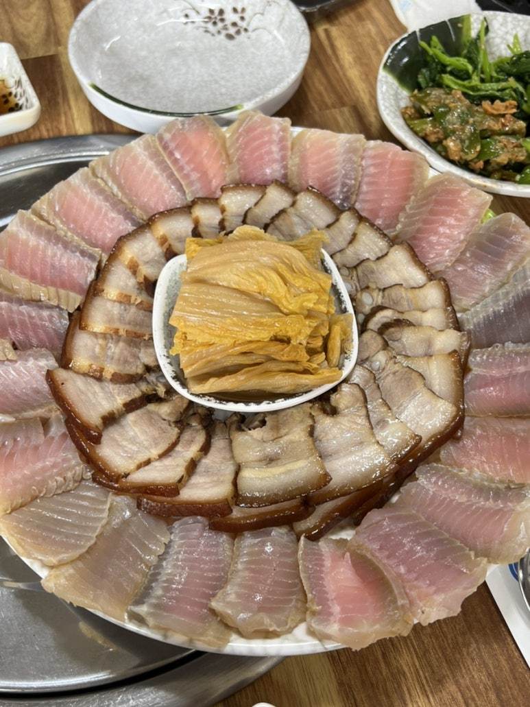 마님홍어보쌈 이미지