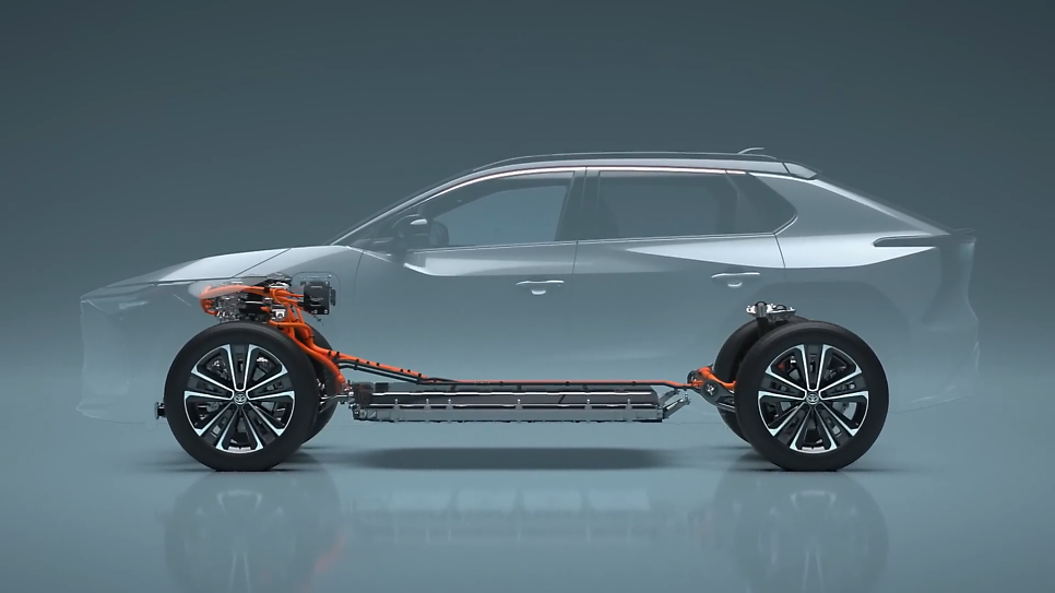 2026 토요타 RAV4 플러그인 하이브리드(PHEV) 경쟁 모델은 현대 투싼 PHEV, 기아 스포티지 PHEV 이미지 11