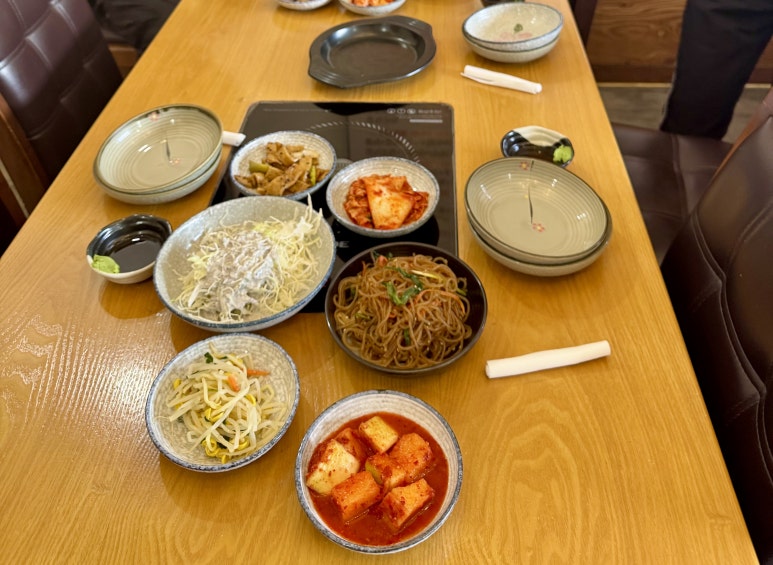 굴뚝능이버섯백숙 이미지
