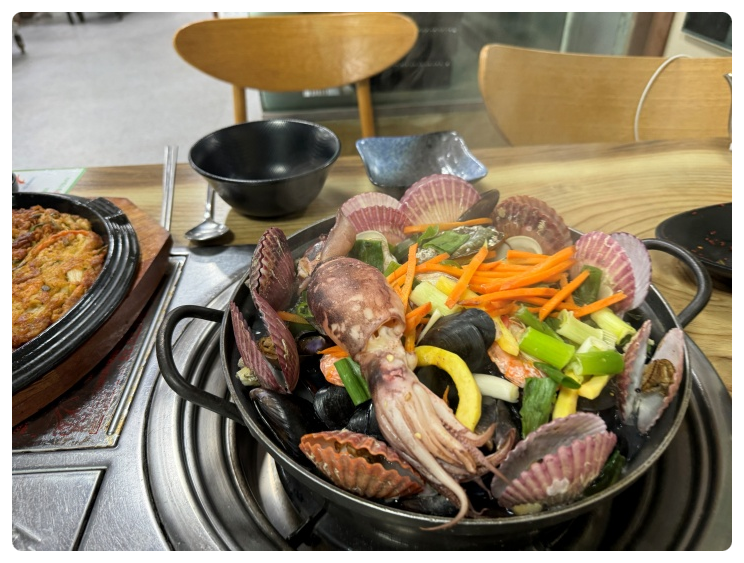 가마솥손칼국수 이미지