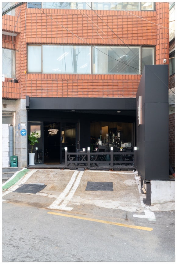카페모노톤 이미지