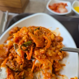 꼬미김밥 이미지