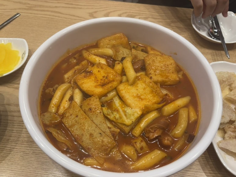 불닭발동대문엽기떡볶이시흥 이미지