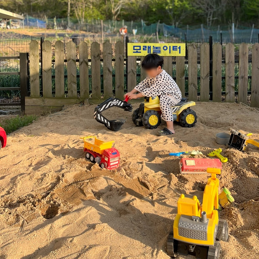 하늘아래 수성별사랑캠프 이미지