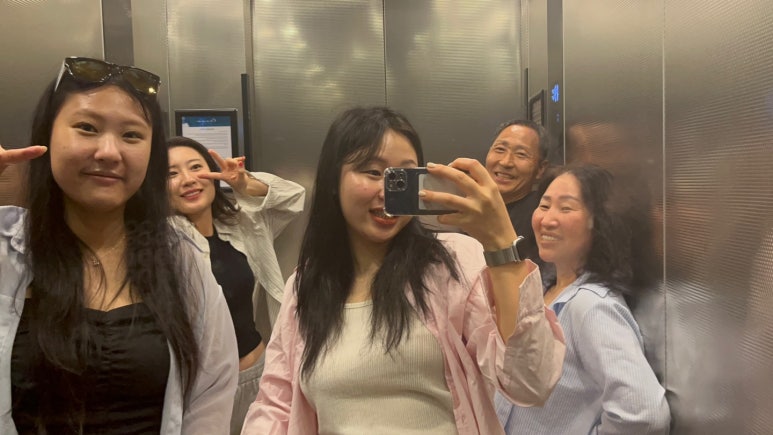 와이씨월드 이미지