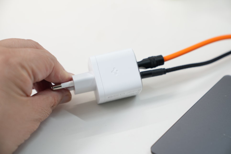 슈피겐 PD 45W PPS USB C타입 GaN 초고속 멀티 충전기 PE2203 사용기 이미지 15
