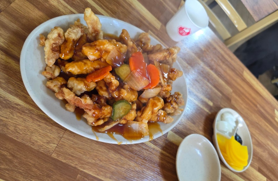 용천홍 이미지