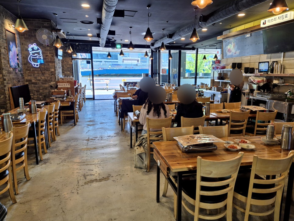 미트앤테이블 이미지