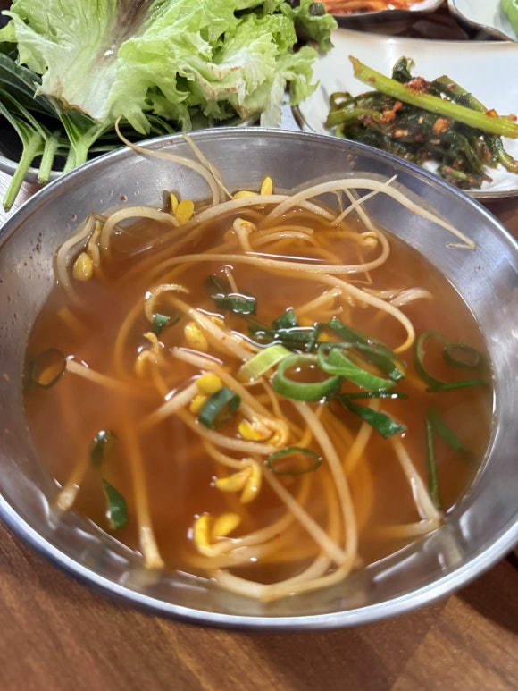 돼지고기집 사진 8
