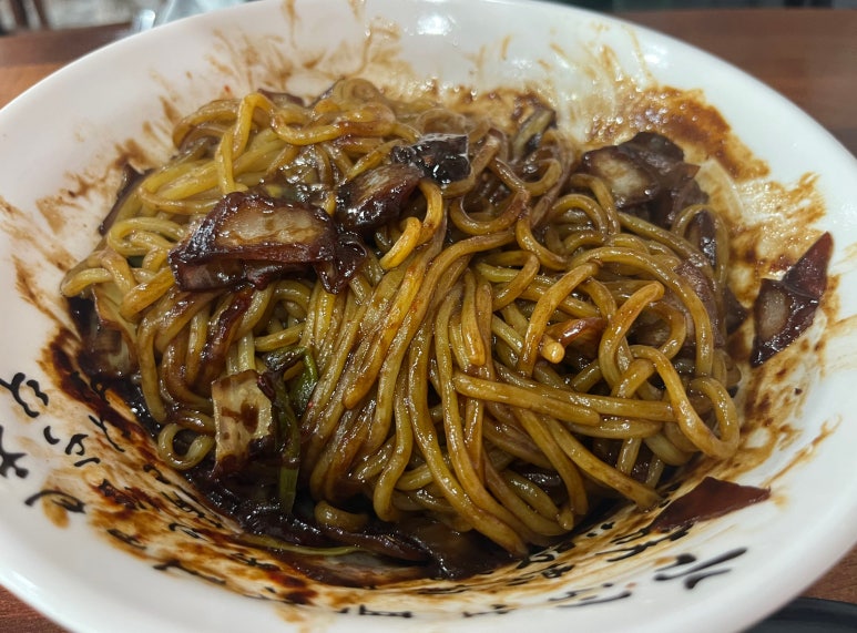황실해물매운짬뽕짜장 이미지