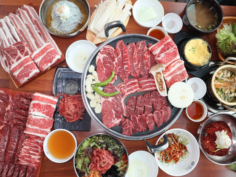 채영진의명품생고기무한리필소사 이미지