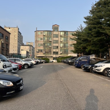 웃거리왕족발 이미지