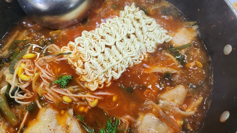일구칠구동태매운탕 이미지
