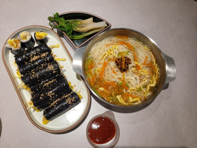 김밥앤국시 이미지