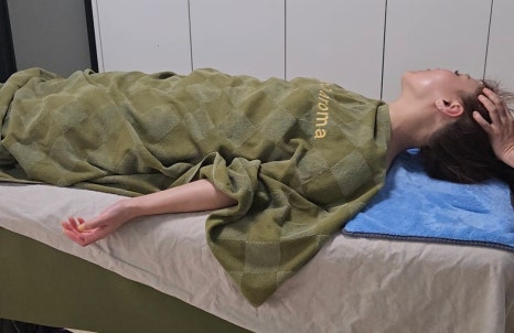 싱잉볼 에스테틱 이미지