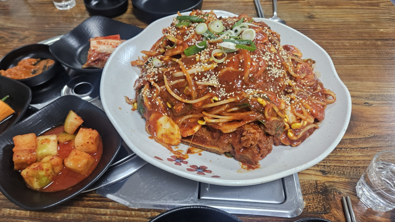 원조대왕감자탕 이미지