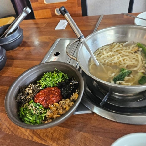 대학칼국수 이미지